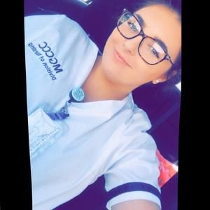 Meet your Posher, Raegan